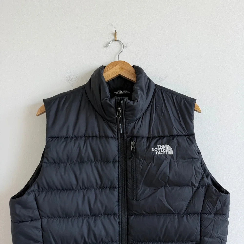 Men's The North Face Aconcagua Puffer Vest in Black size Medium
